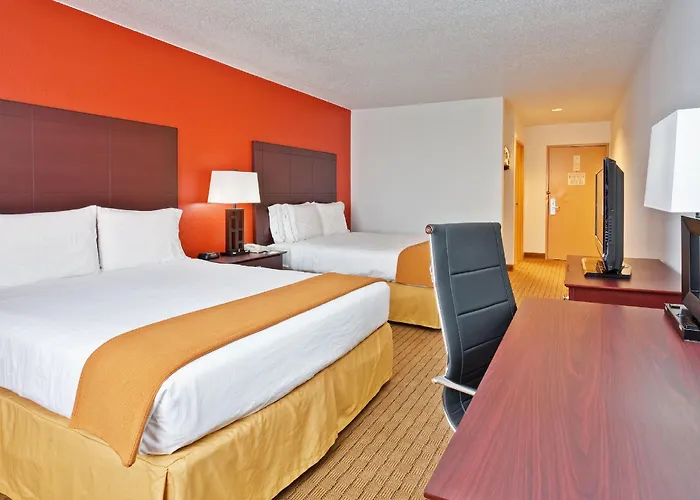Hotel Express & Chicago-algonquin By Ihg
