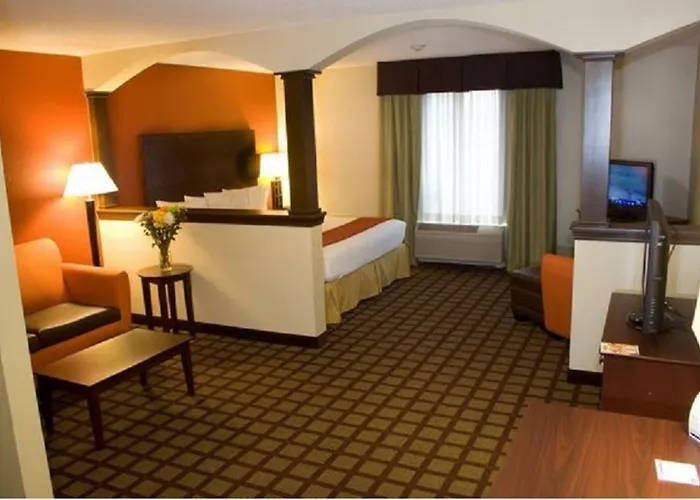 Express & Chicago-algonquin By Ihg