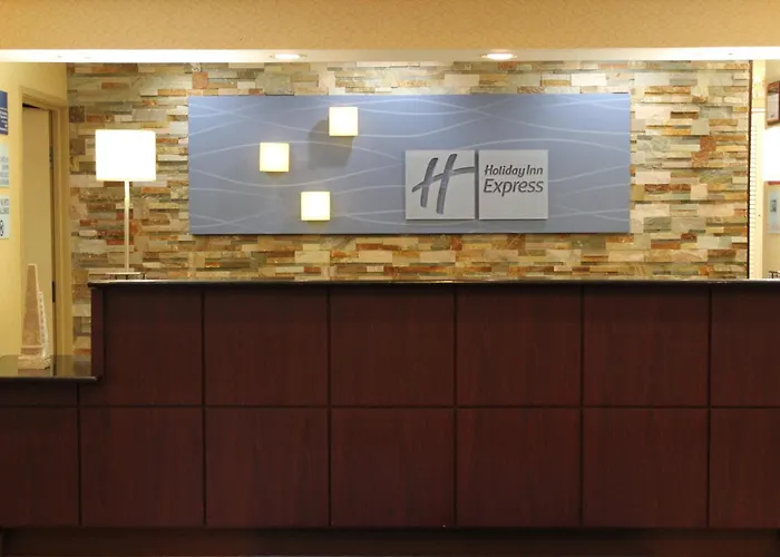 Express & Chicago-algonquin By Ihg 3*