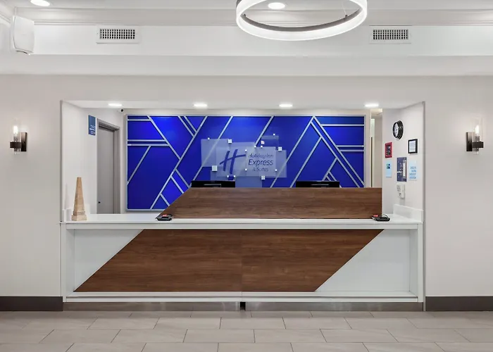 Hotel Express & Chicago-algonquin By Ihg