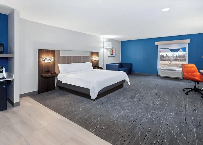 Hotel Express & Chicago-algonquin By Ihg Algonquin