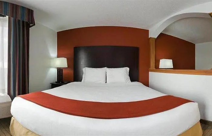 Express & Chicago-algonquin By Ihg Algonquin